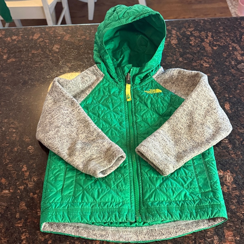 The North Face Green and Heather Gray Quilted Jacket Size 3T
